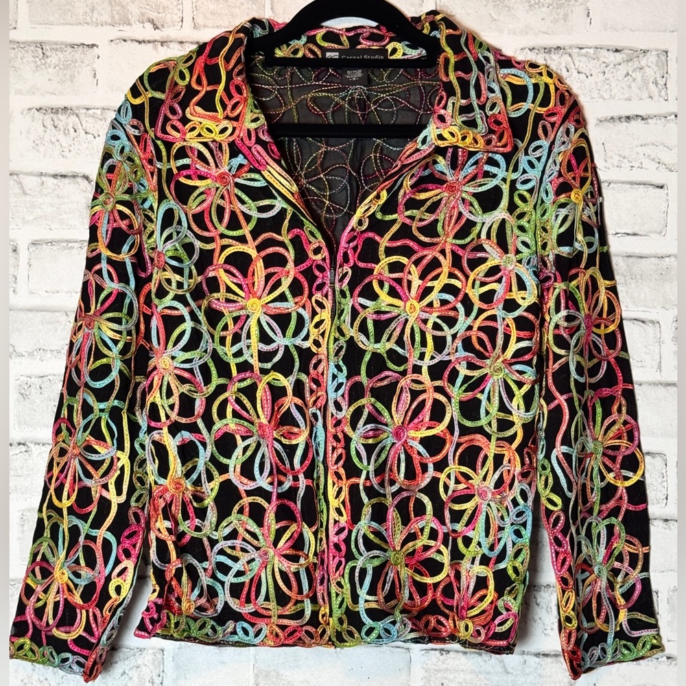 Rainbow colored Graphic pattern Button‎ zipped top with Notched Collar and sheer
